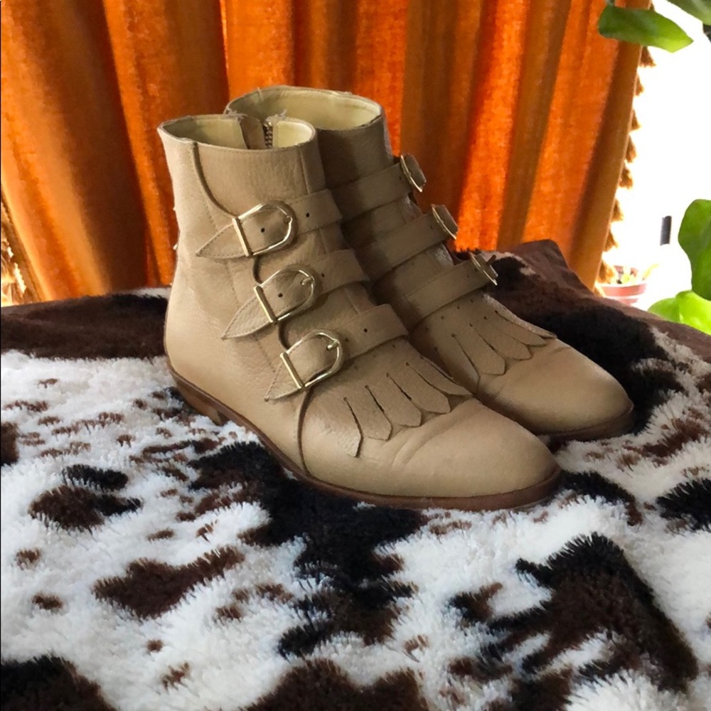Modern vice booties